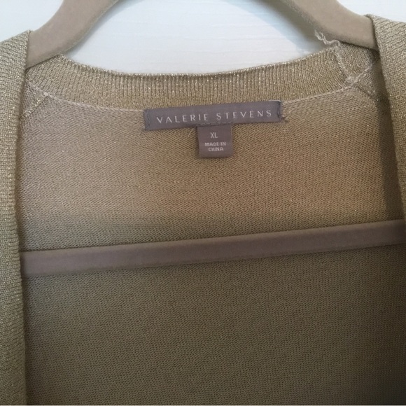 NWOT Valorie Stevens Women’s Gold Sparkle Medium Weight Topper - Picture 3 of 7